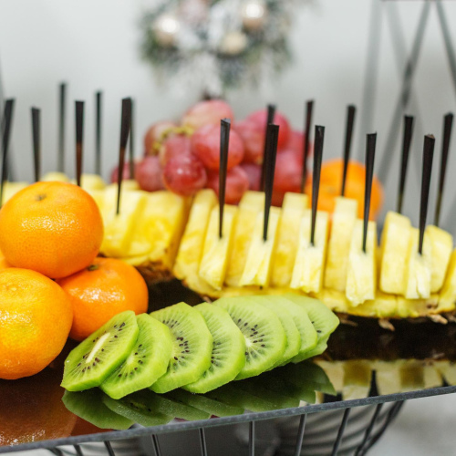 Brochettes de fruits (20 pièces)